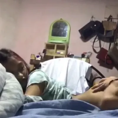 Sinipsip Ni Balong Ang Sariwang Tahong