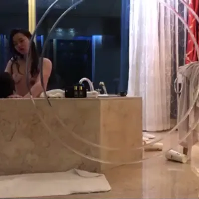 Swerte ng Naka Iyot kay Lodi s Bath Tub